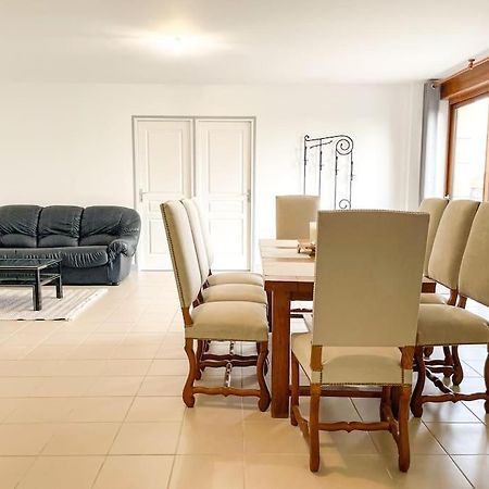 Maison De Campagne Paisible La Mesniere Екстериор снимка