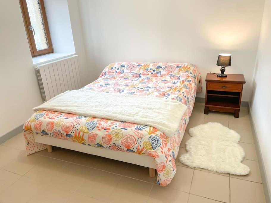 Maison De Campagne Paisible La Mesniere Екстериор снимка